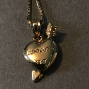 SUPREME necklace